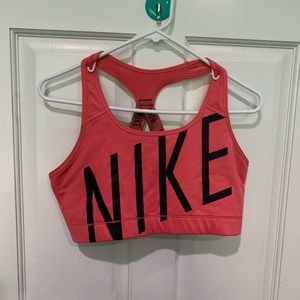 Large nike sports bra